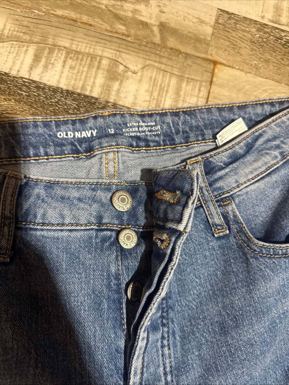 Old Navy Women's Blue Straight-Leg Jeans